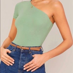 Top One Shoulder Solid Top